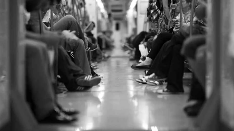 「自由すぎる」から、他人の目が気になる